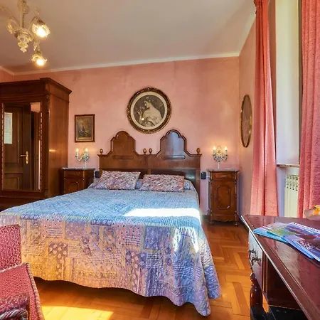 - Foresteria - Frontelago マンデッロ・デル・ラーリオ