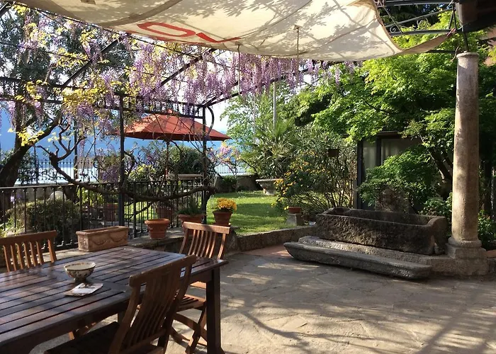 Bed & Breakfast - Foresteria - Frontelago