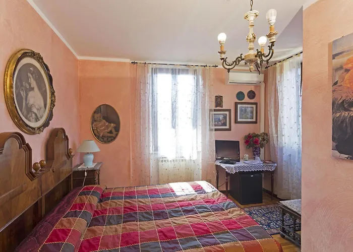 - Foresteria - Frontelago Mandello del Lario