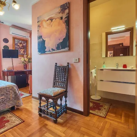 Bed & Breakfast - Foresteria - Frontelago 2*