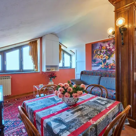 - Foresteria - Frontelago Bed & Breakfast 2*