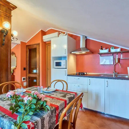 - Foresteria - Frontelago Bed & Breakfast Mandello del Lario