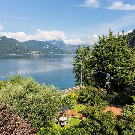 - Foresteria - Frontelago Bed & Breakfast 2*