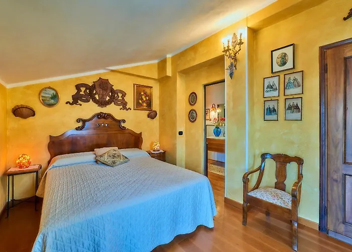 - Foresteria - Frontelago 4* Mandello del Lario