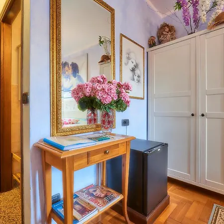 - Foresteria - Frontelago Bed & Breakfast