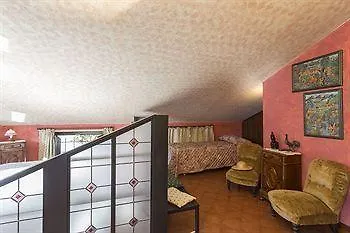 - Foresteria - Frontelago فندق مبيت وإفطار مانديلو ديل لاريو