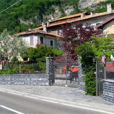 - Foresteria - Frontelago Bed & Breakfast Mandello del Lario