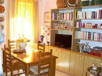 - Foresteria - Frontelago فندق مبيت وإفطار